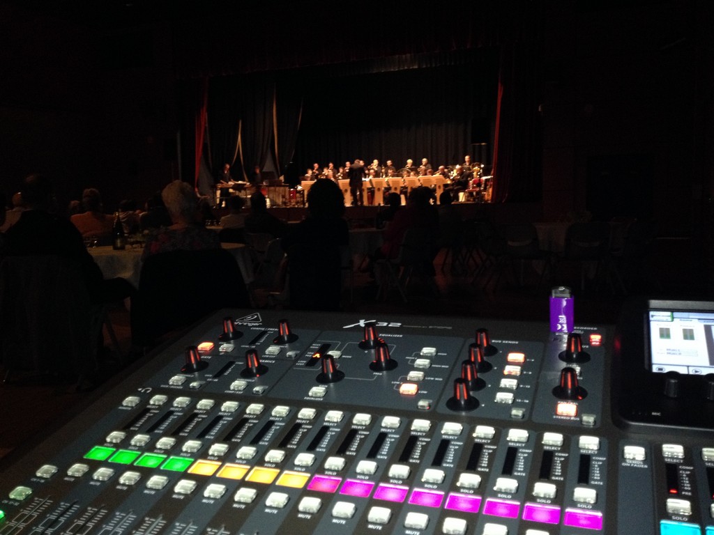 Presation de sonorisation d'un Bigband de jazz par l'ATELIER SCENIQUE