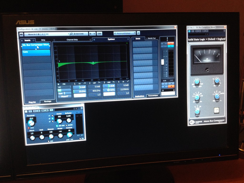 Mixage au studio d'enregistrement de l'ATELIER SCENIQUE