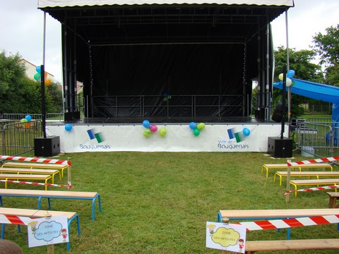 Le K-ARRAY KR402 à la ville de Bouguenais avec l'ATELIER SCENIQUE