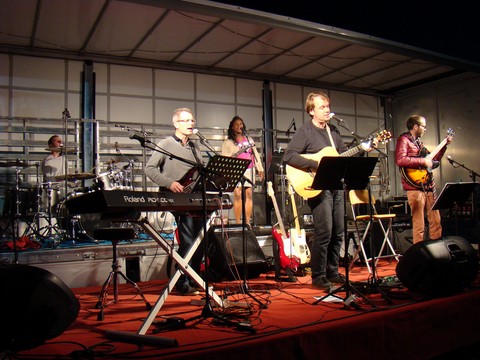 L'ATELIER SCENIQUE à la fête de la musique à DRAIN - Prestation de sonorisation de spectacle de l'ATELIER SCENIQUE