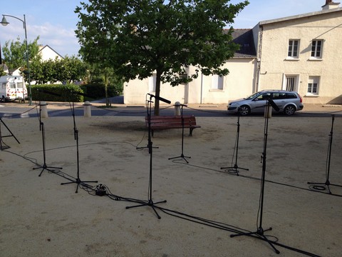 Prestation de sonorisation de chorale en plein air avec des micros "canons" par l'ATELIER SCENIQUE