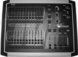 Location console / Pupitre d'éclairage ADB Mikado et LSC Minim